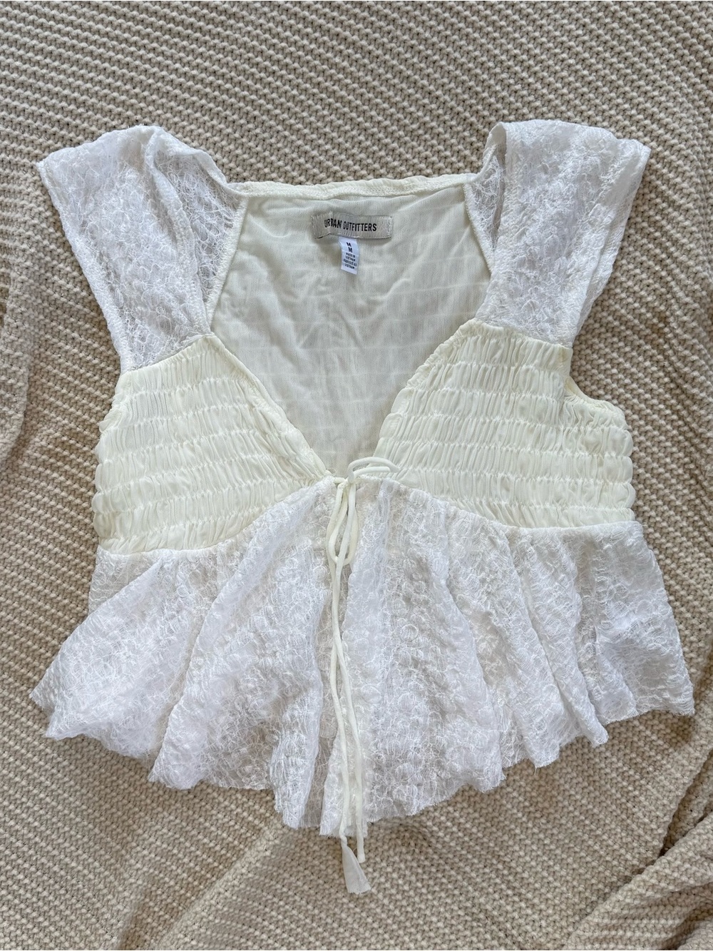 Urban Outfitters UO Heavenly Babydoll Top White Textured Lace Crop Blouse Sz M
